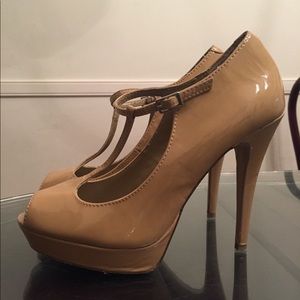 Steve Madden Nude Peep-Toe T-strap Heels